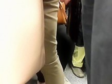 touch ass in the subway 4