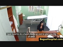 Paciente real euro follada por su doctor